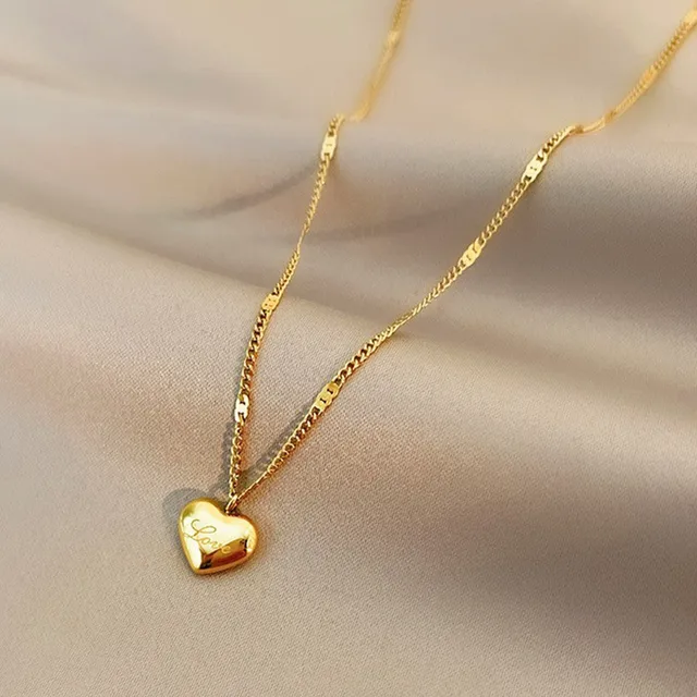 Fashion Love Necklace For Women: English Letters Love Heart Pendant Collarbone Chain