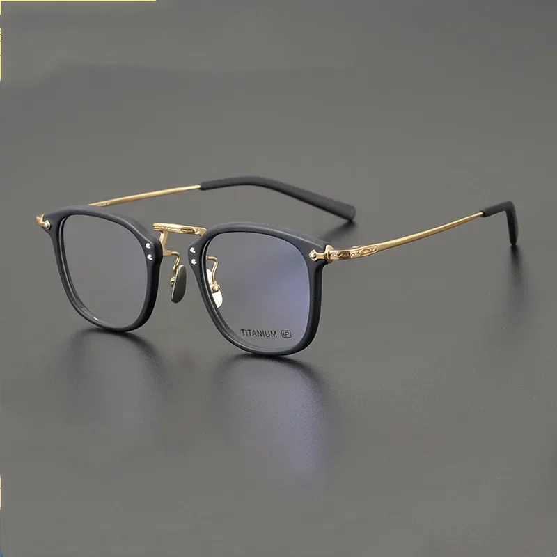 

The same GMS806 pure titanium black frame plain height number myopia glasses frame can be equipped with degrees