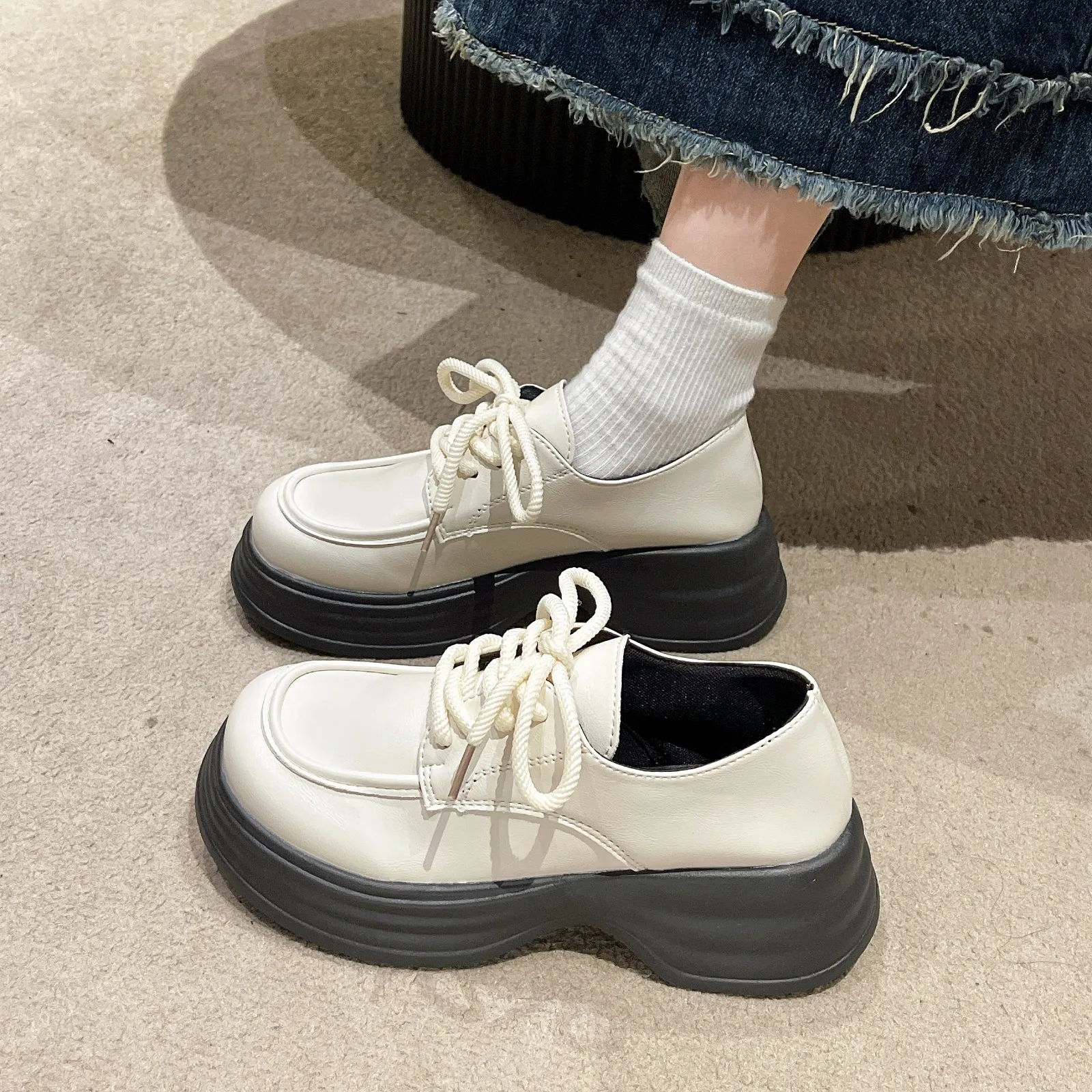

2023 New Women Spring Black Platform Flats Shoes Women Loafers Slip on Boat Shoes Designer Casual Leather Oxfords Lace-up Size40