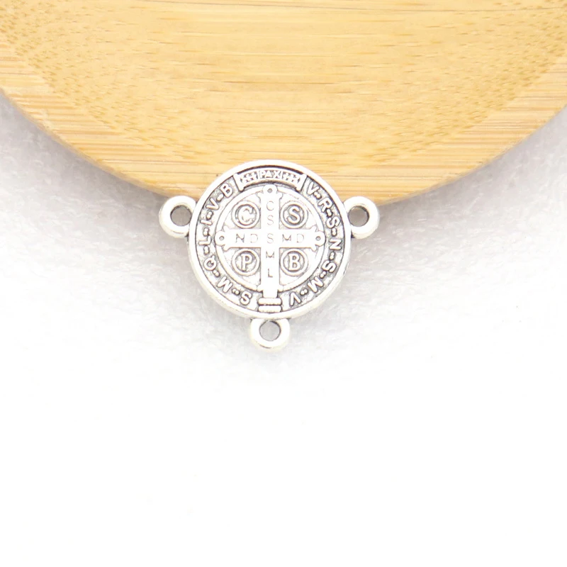 50 Teile/los Katholischen Jesus Saint Benedict Medaille 3-Loch Exorzismus Herzstück für DIY Rosenkranz Halskette Zubehör Schmuck Teile – Detail 5