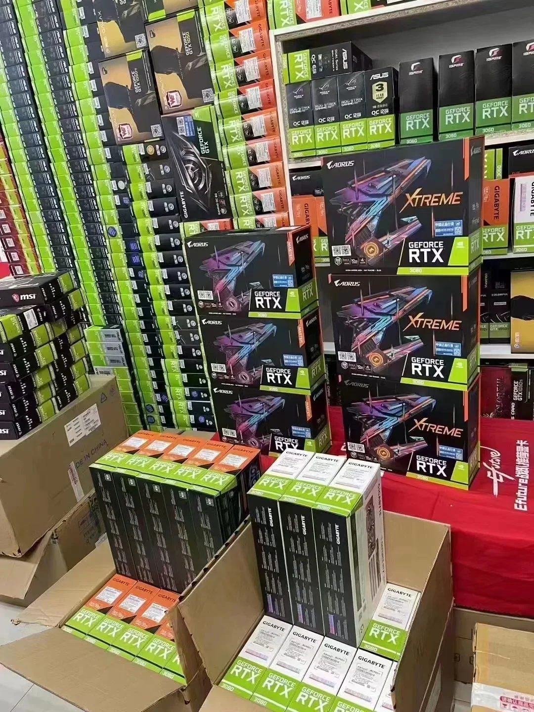 AMD Radeon RX 6700xt RX 5700 XT Gaming Graphics Card 16GB GDDR6 RX 6800 XT 6700xt desktop vga 19 Sc53bb34fd2f8486a8a8574f1b6e05d9cc