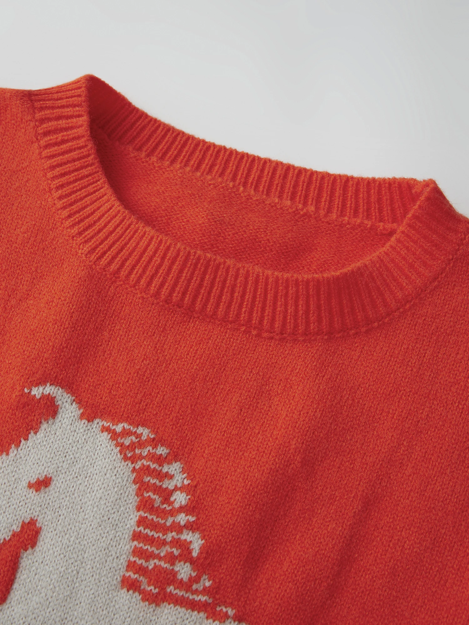 Women s Cozy Oversized Sweater with Horse Print Long Sleeves Round Neckline and Knitted Design for Winter Fashion