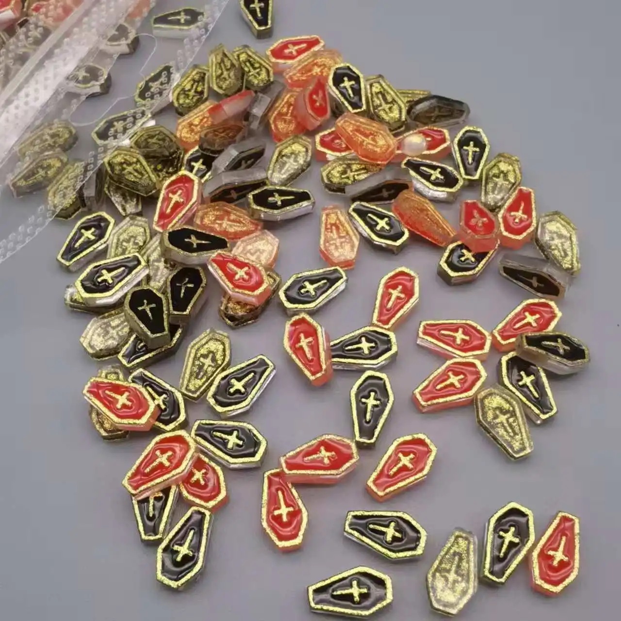 50 teile/beutel Spinne Fledermaus Schlange Halloween Nagel Dekoration Charms Nagel Zubehör für Maniküre DIY 3D Dekoration Blut Herz Teil – Detail 3