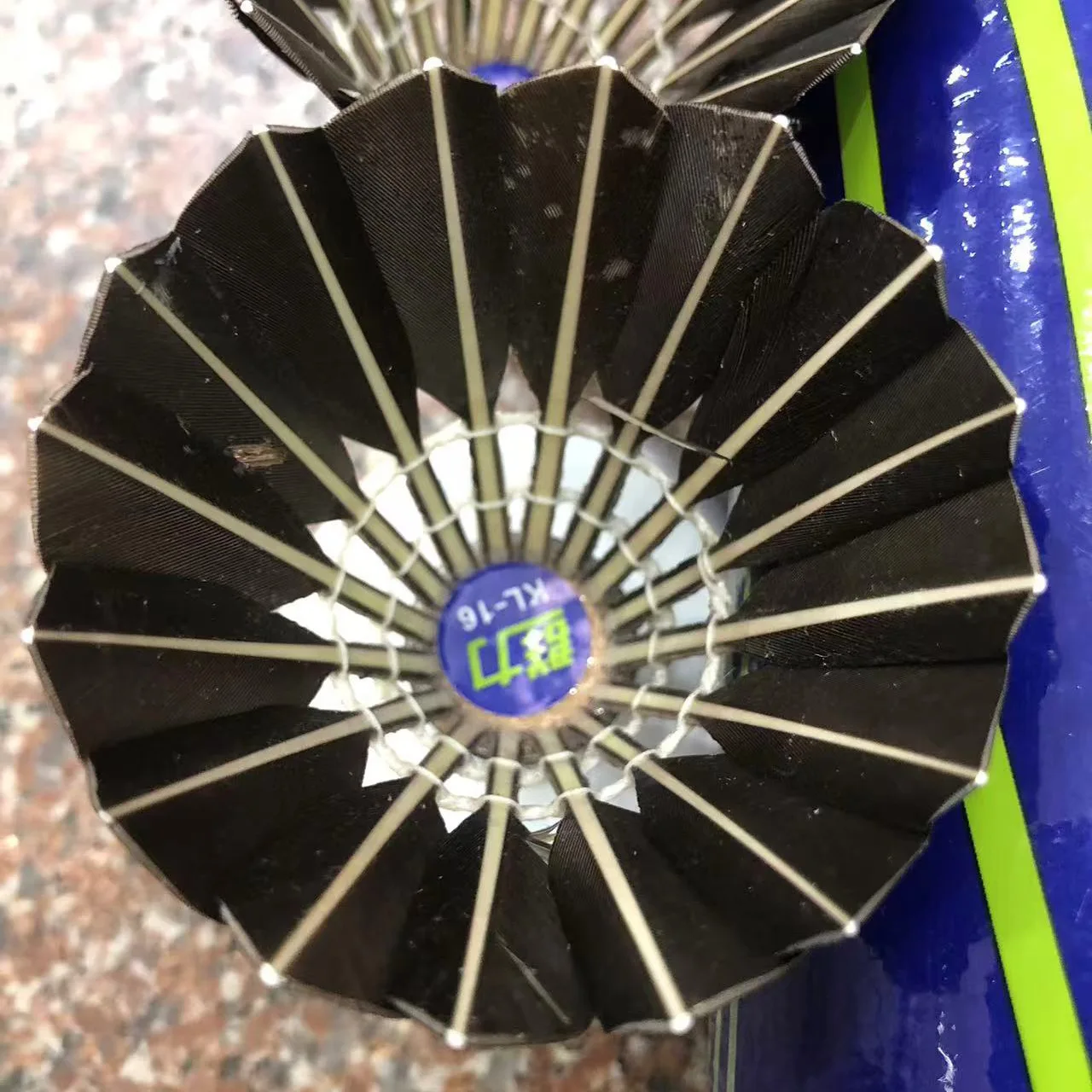 Badminton ganzenveren zwart, 12 stuks, trainingsmateriaal voor schoolleerlingen, weerstandstraining_voghion.com