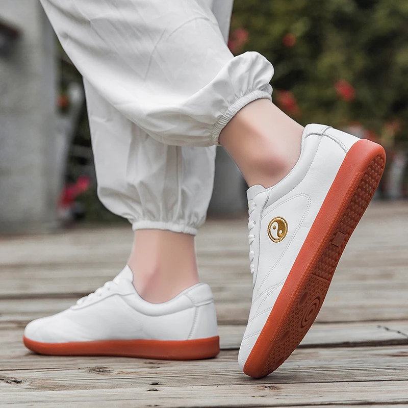 Couple Comfortable Leather Kung Fu Shoes Professional Men's Women's Martial Arts Shoes Unisex Martial Arts Taiji