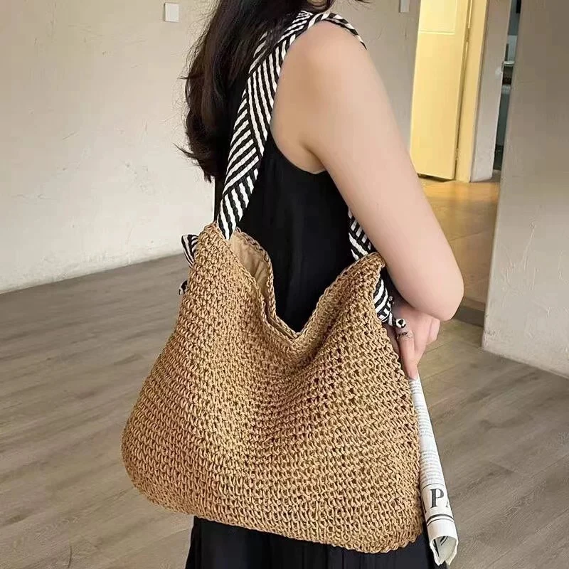 Fashion Straw Beach Basket Bag Women Rattan Shoulder Bag Large Capacity Woven Hand-made Handbag Female Purse Totes