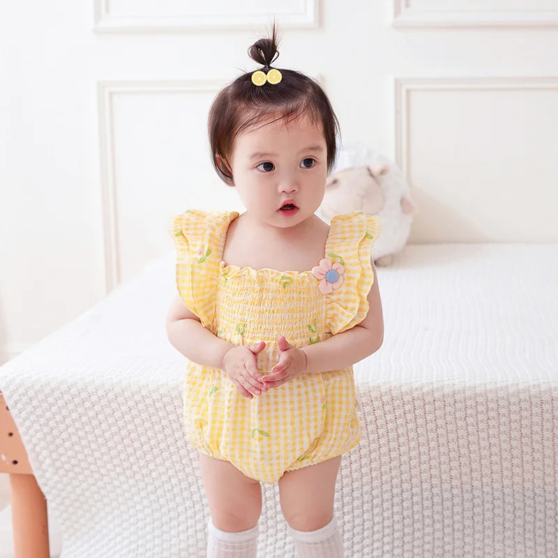 

2023 Baby Girls Clothes Summer New Thin Sleeveless Cotton Fashion All-match Plaid Flower Sweet Newborn Photography Romper