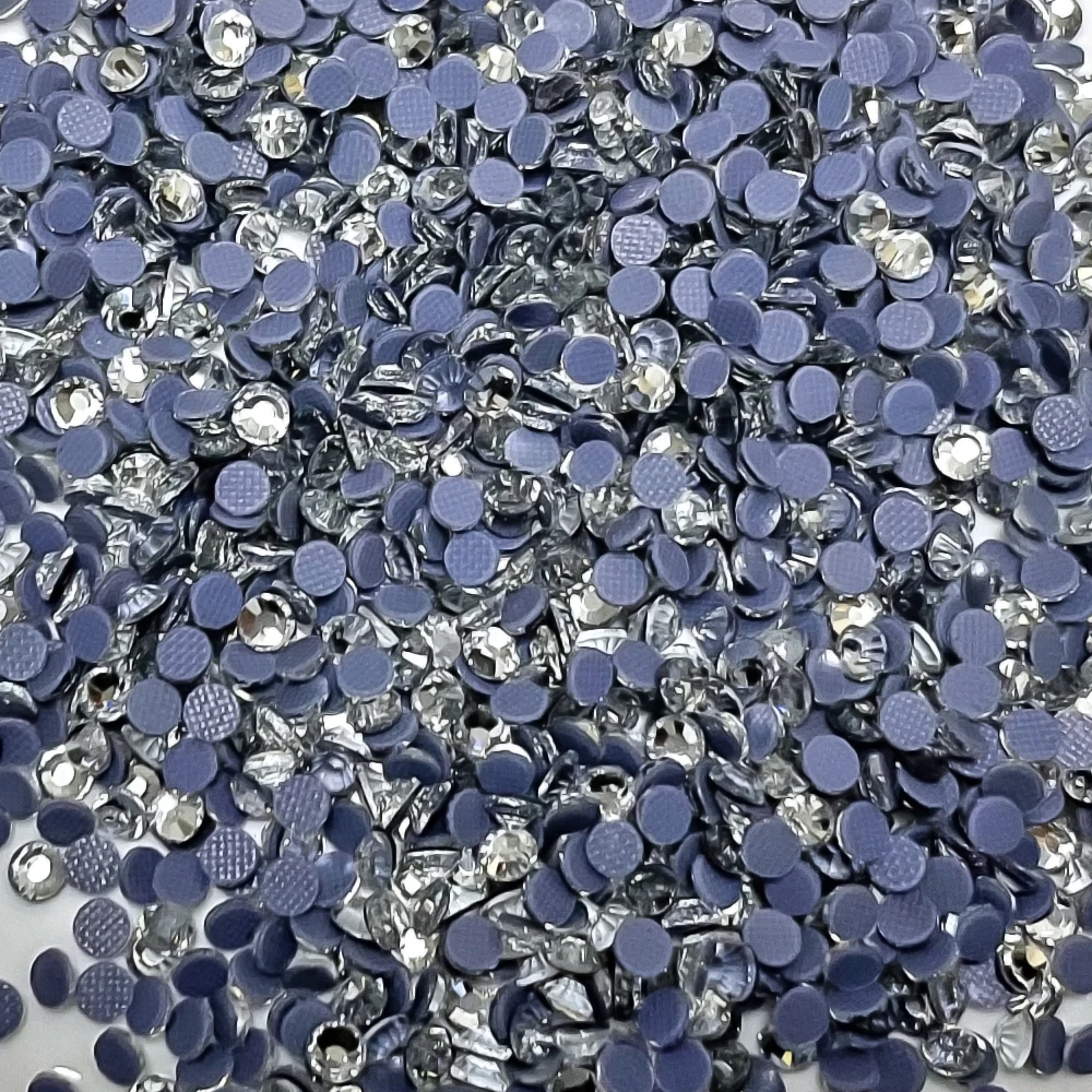Hot fix rhinestones for fabric garment