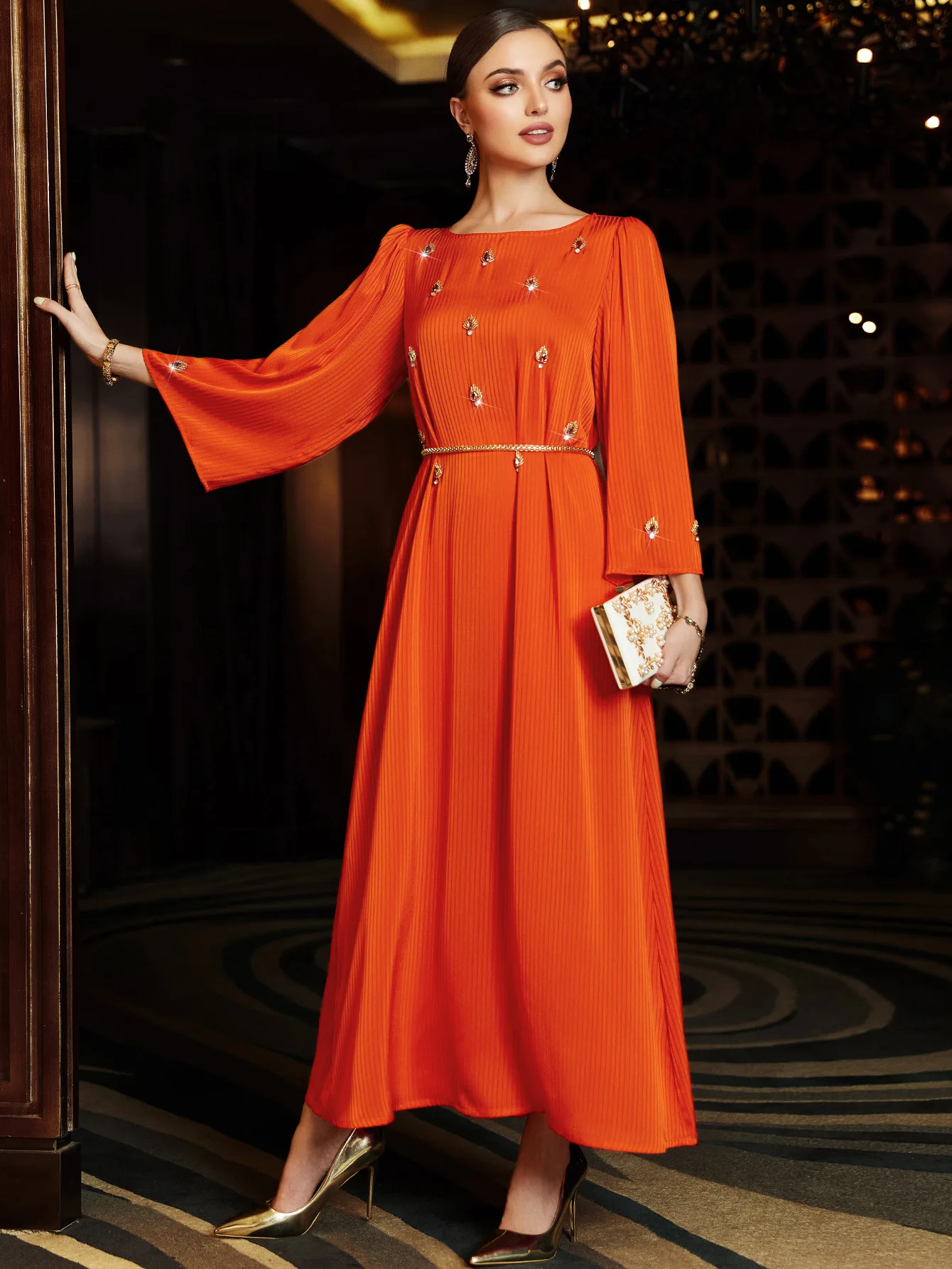 

New Burning Orange Hand-Stitched Diamond Knitted Dress Middle East Dubai Party Dress Hand-Stitched Diamond A-Line Dress