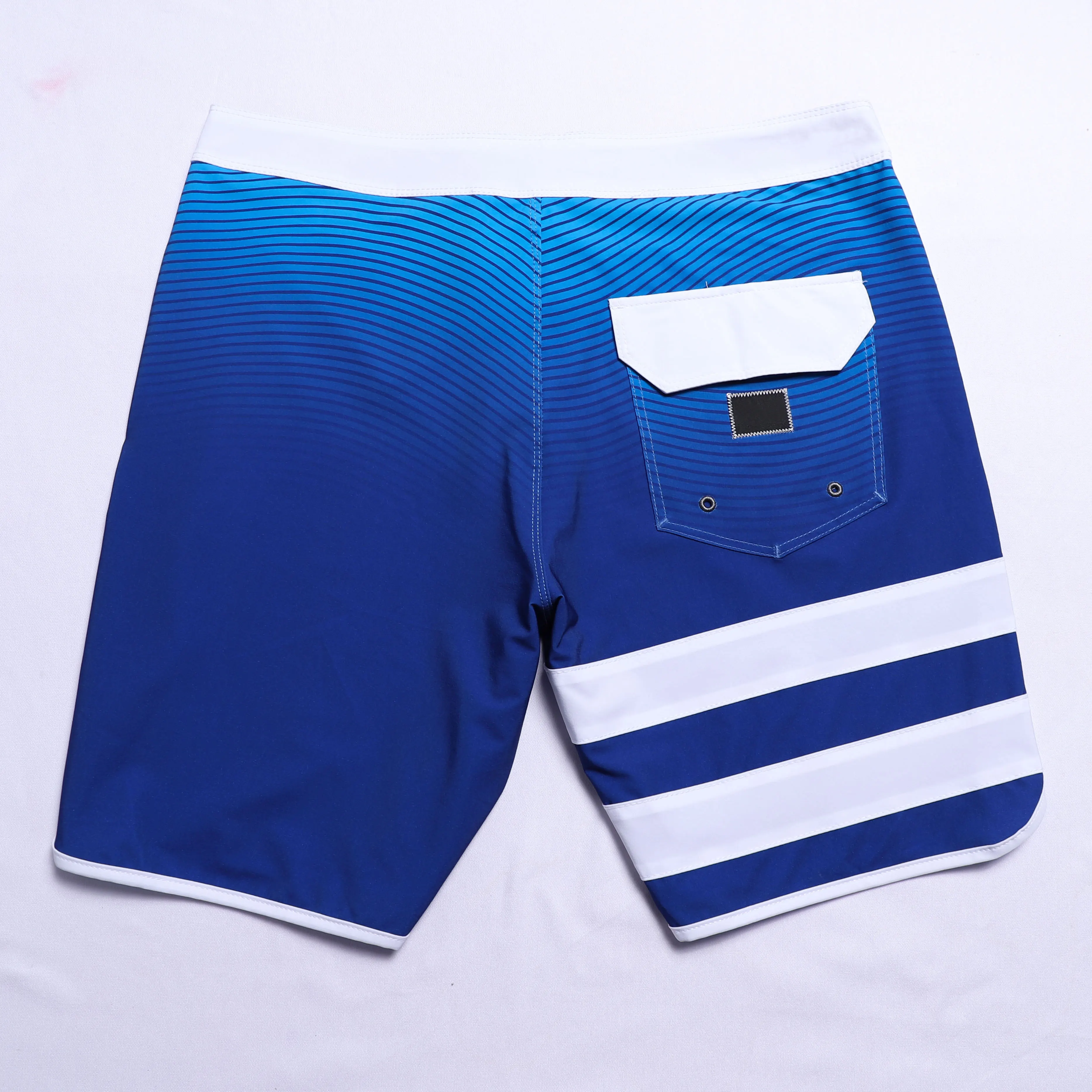 Рисунок 2 - Шорты мужские эластичные повседневные