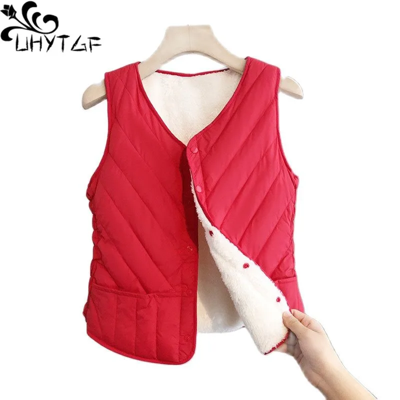 

UHYTGF Women Sleeveless Vest Fleece Warm Winter Vest Jacket Single-Breasted Casual Female Short Cotton Waistcoat Large Size 1946