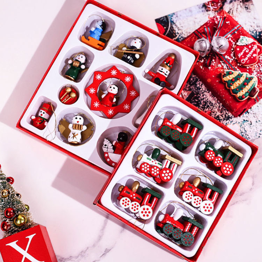 6pcs Christmas Train Set Wooden Christmas Pendant Christmas Tree Decorations Mini Train Hanging Decorations Xmas Party Favors