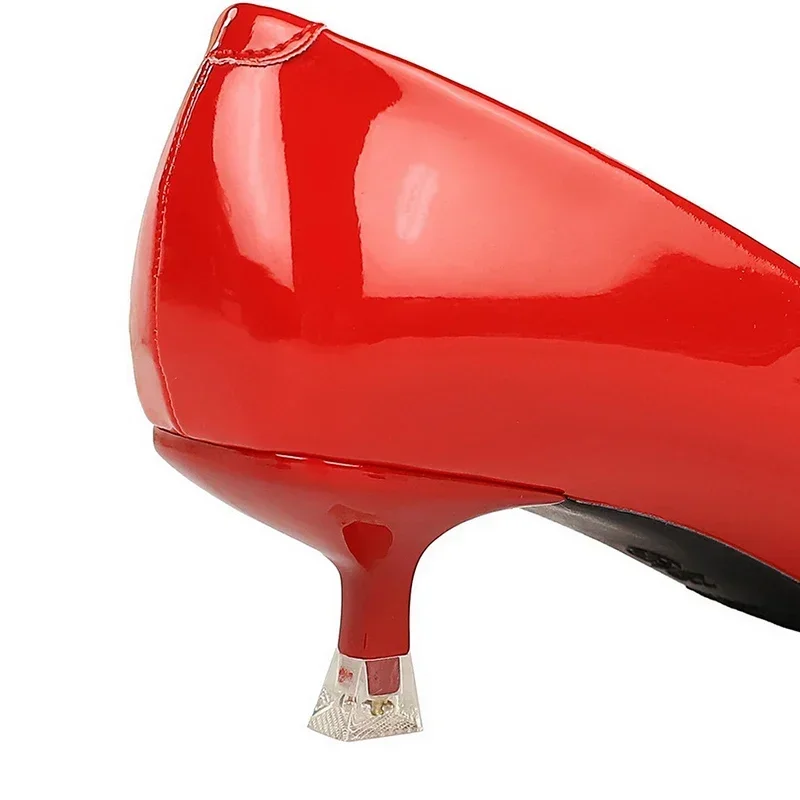 Women 4.5cm Thin Mid Heels Classic Pointed Toe Shoes Patent Leather Crystal Metal Decoration Lightweight Formal Ladies Pumps 4
