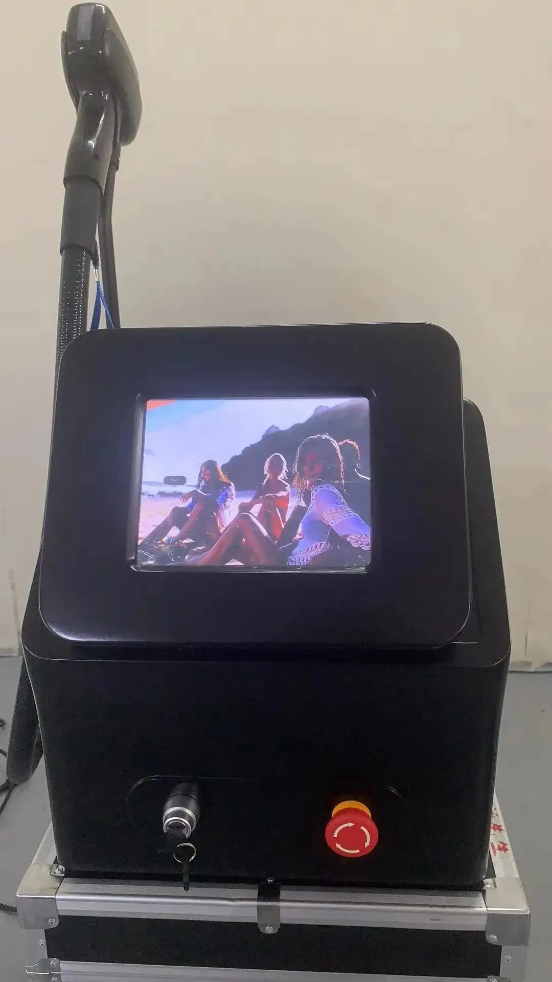 Рисунок 2 - Диодный лазер для удаления волос