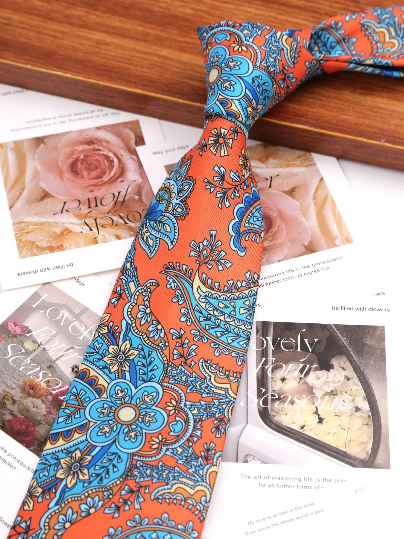 New Printing Men's Soft Thin Tie Creative Graffiti Floral Print Necktie Daily Wear Cravat Wedding Business Party Gift