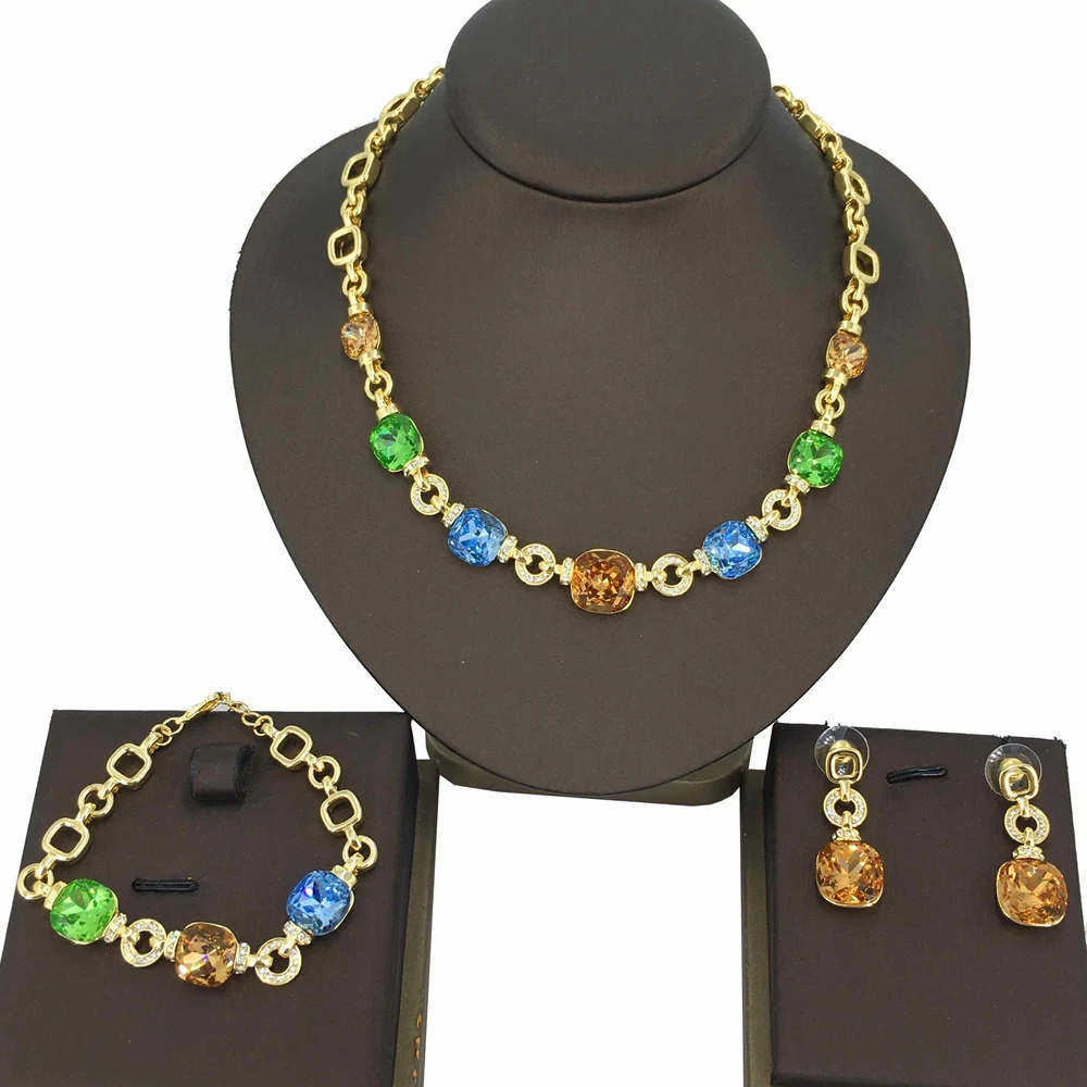 

Dubai Gold-Plated Jewelry Set Charm Rhinestone Necklace Bracelet Earring Ring For Wedding Bride Women Jewelry Sets FHK15535