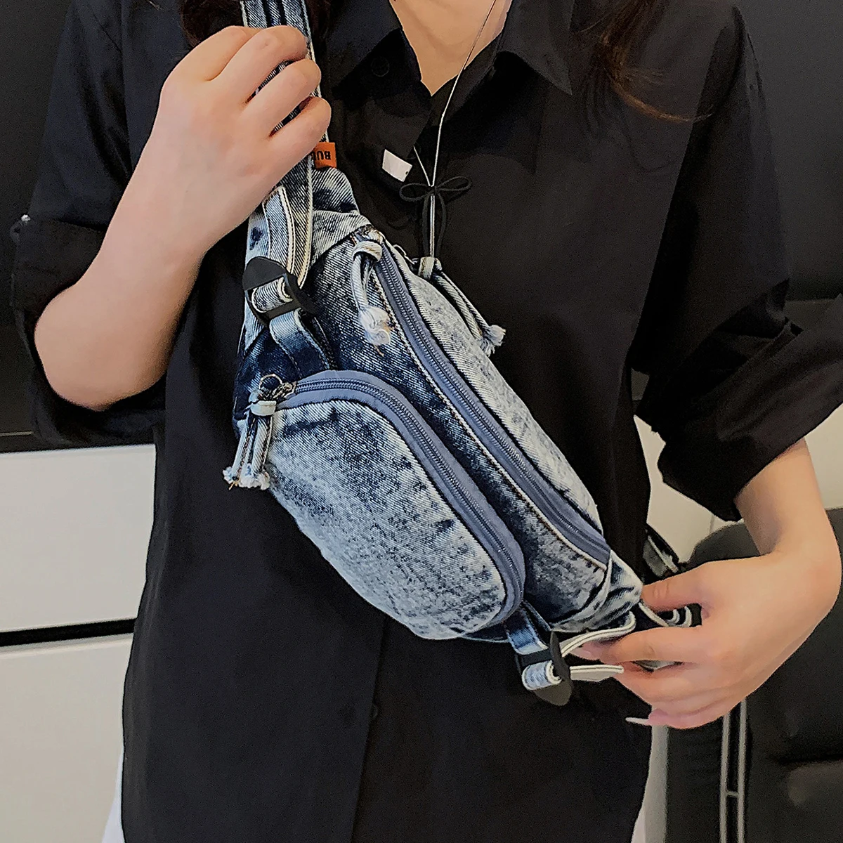 Japanese Style Denim Chest Bag for Women 2025 New Trendy Brand Niche Small Backpack Women's Waist Bag Casual Versatile Crossbody Bag Shopping Mountaineering Bag Climbing Fishing Shopping