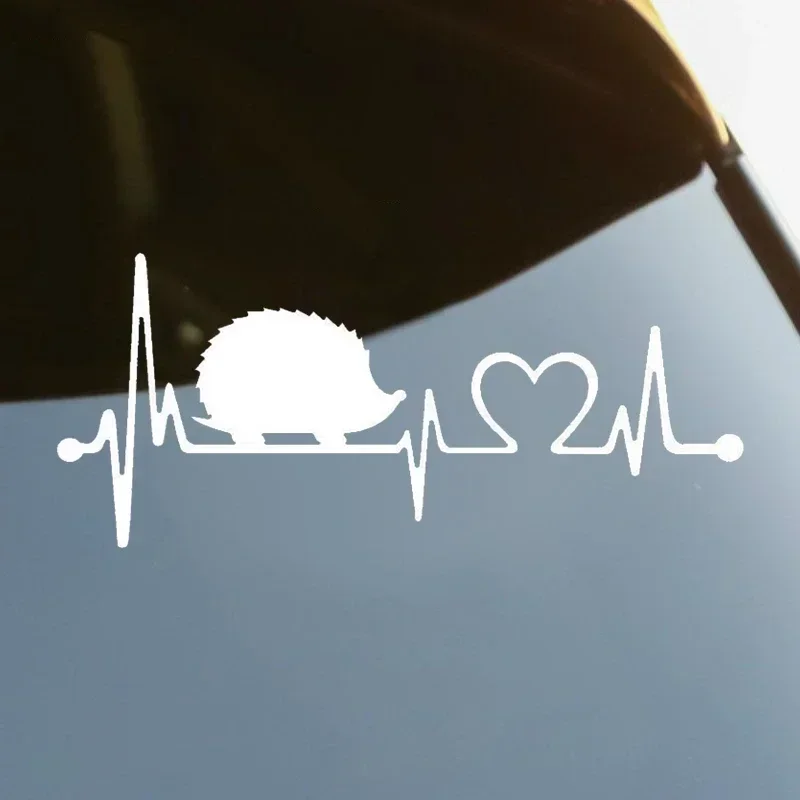 

Автомобильная наклейка с рисунком ежика и сердцебиения, высекающая виниловая наклейка, водонепроницаемые Автомобильные украшения для кузова автомобиля, бампера, заднего стекла, 20 см