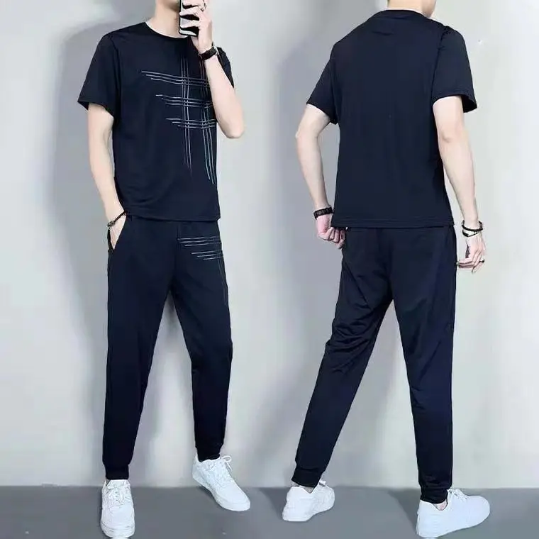 thumbnail image 1 of Conjuntos de camiseta y pantalones, ropa deportiva de corte regular, lisa y estética, para hombre, chándal de alta calidad, ropa de lujo S, 1 of 5