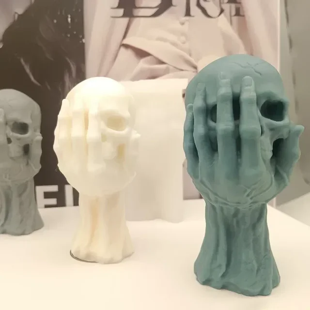 Creative Halloween Hand Held Skull Silicone Mold Halloween DIY Chocolate Candy Molds Baking Cake Decor Tool Candle Mould 4