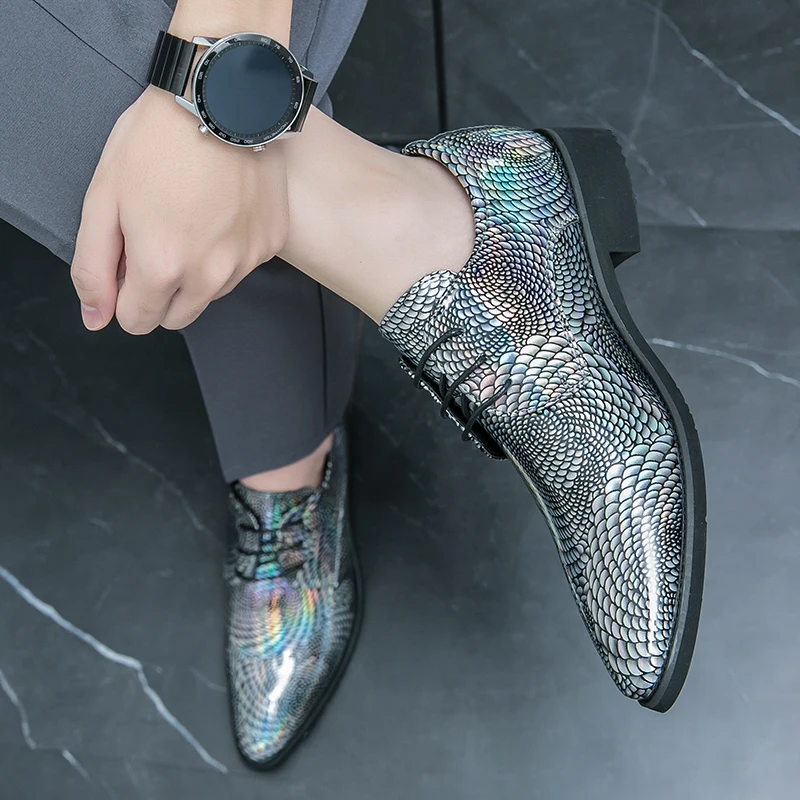 Men pointed leather shoes 46 47 48 large size business formal wear lace-up patent leather