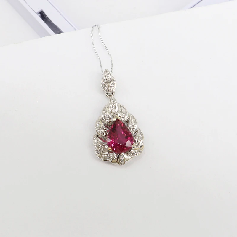 

Luxurious 18K white Gold necklace Natural Pear cut Red Tourmaline Necklace For Women With Quality Inspection Report