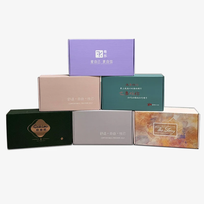 맞춤형 제품 티셔츠 포장 박스, 작은 광택 종이 패키지, 맞춤형 주름진 접이식 구획, 두꺼운 종이 상자, 통나무 포함