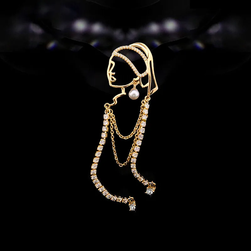 Classic Girl With Pearl Earrings Shaped Brooches Personality Design Clothing Pins Metal Rhinestone Tassel Brooch Jewelry Gifts