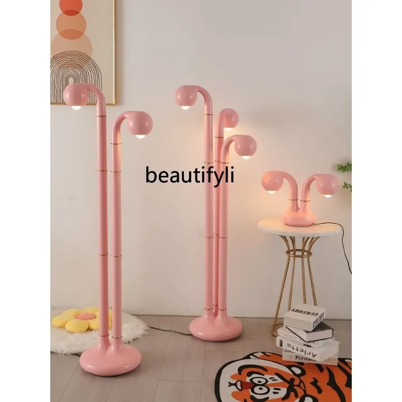 

Розовая скульптура с несколькими головками, художественный дизайн, напольная лампа для гостиной, спальни, декоративная настольная лампа
