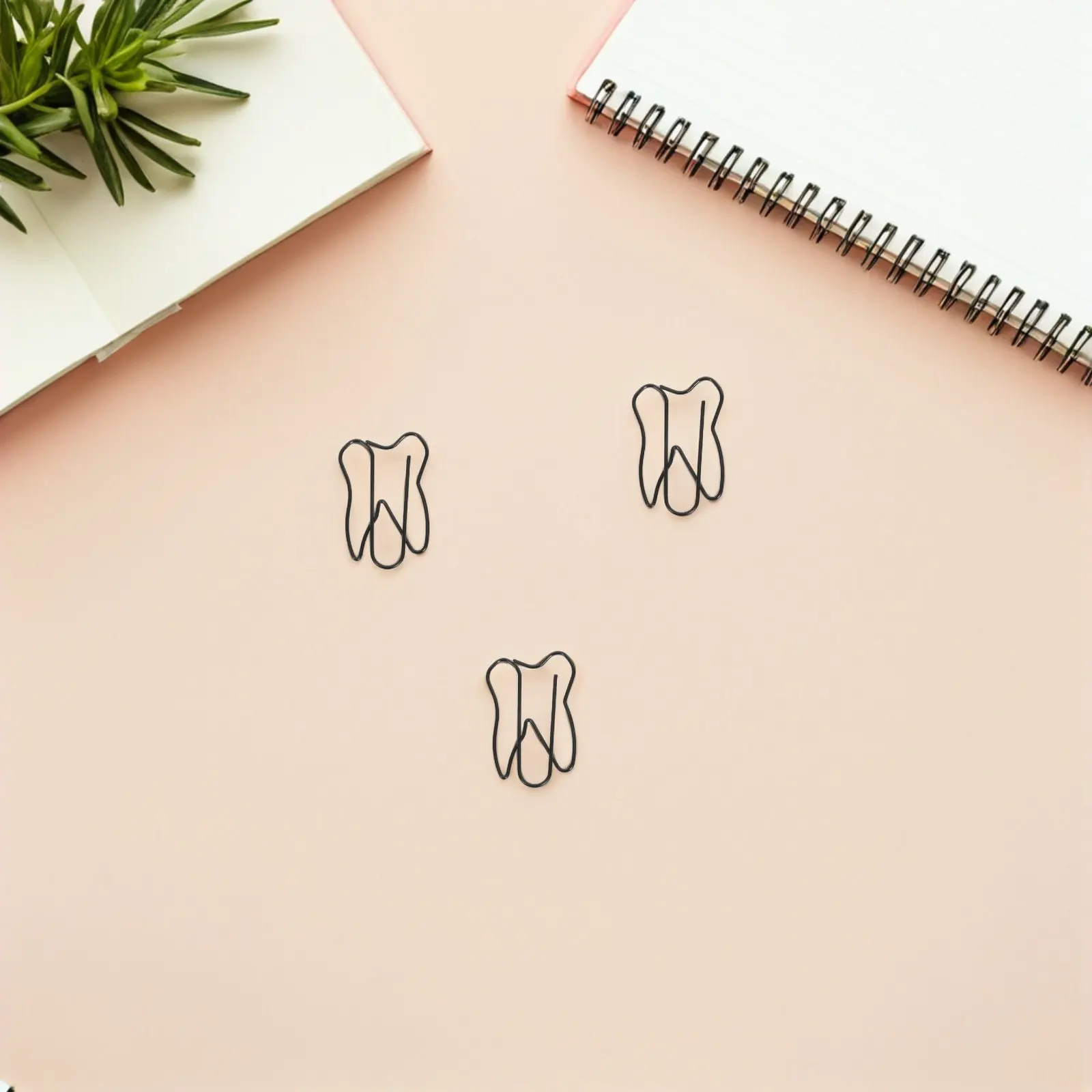 100Pcs 검은색 치아 모양의 종이 클립 사무실 학교 문서 조직을 위한 강력한 금속 클램프 북마크 클립