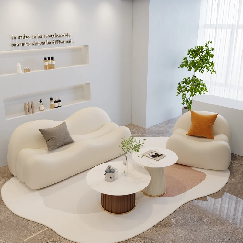 Рисунок 3 - Стол и стул для магазина с молочным чаем