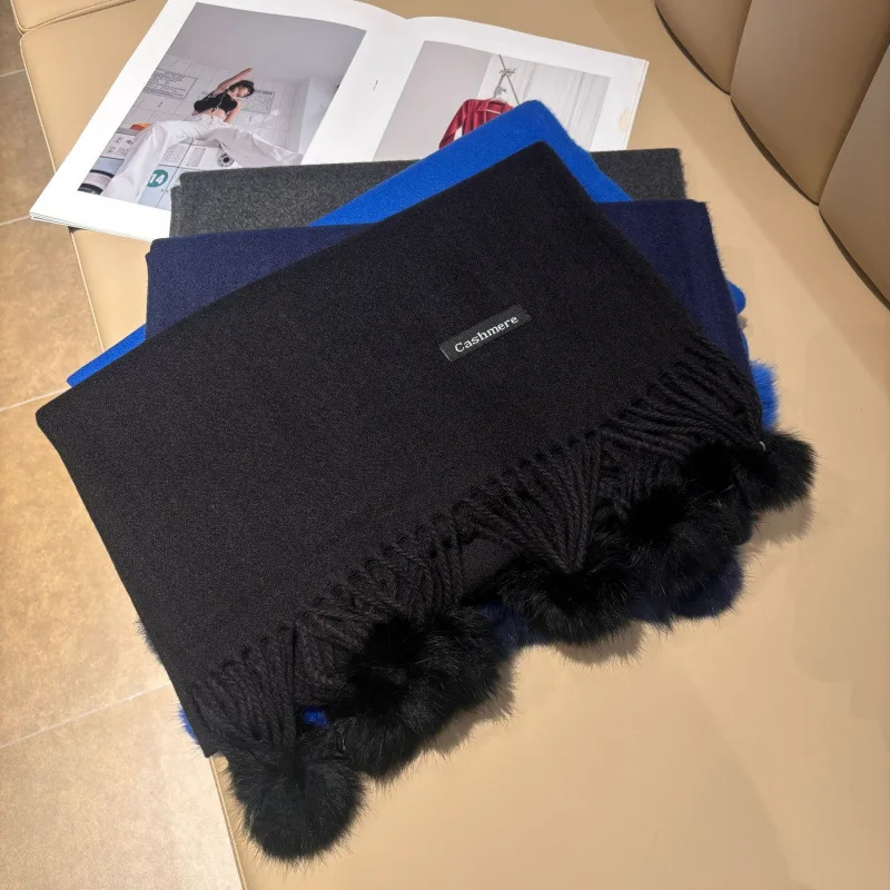 Rabbit fur ball Black