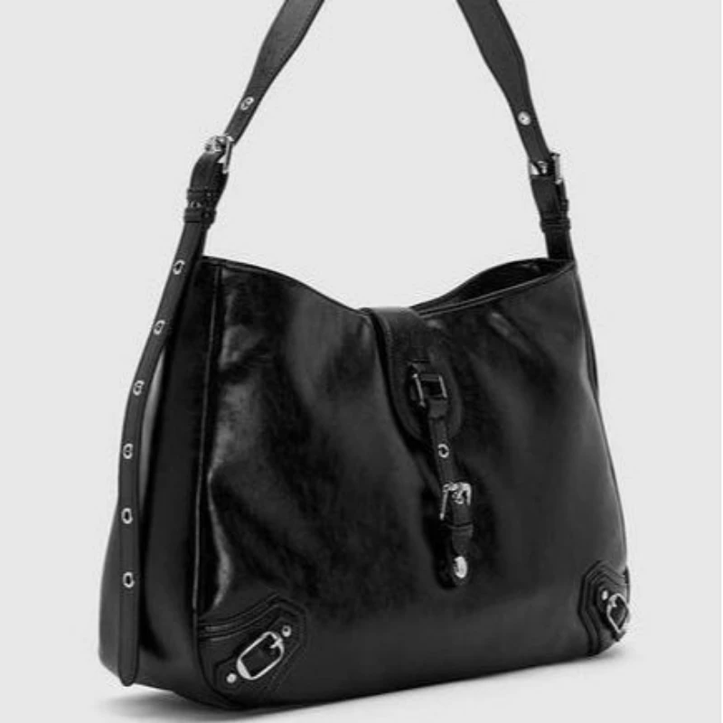 2024 Autumn New Women's Bag Large Capacity Retro Style Crossbody Bag Fashionable and Cool, Perfect for Casual Use From Guangdong