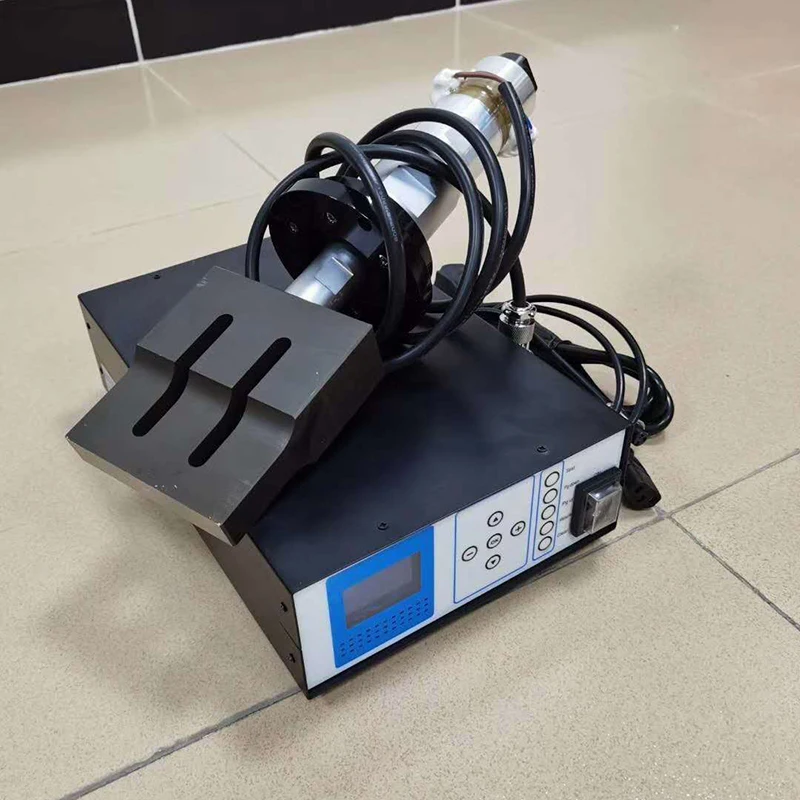 

15K2600W Ultrasonic Ear Band Spot Welding Machine 28K 20K2000W Ultrasonic Transducer Chip Welding Machine