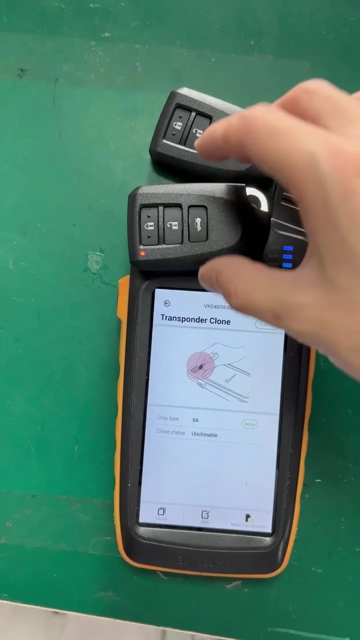 トヨタ スマートキー【89904-26030】ハイエース S643e81e0a6624fef978e4c9d77cbf