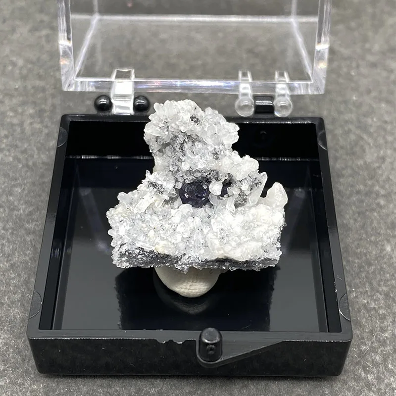 100% natural Tanzanite blue fluorite symbiotic raw stone mineral specimen healing crystal gem collection+ Box size:35*35*35mm