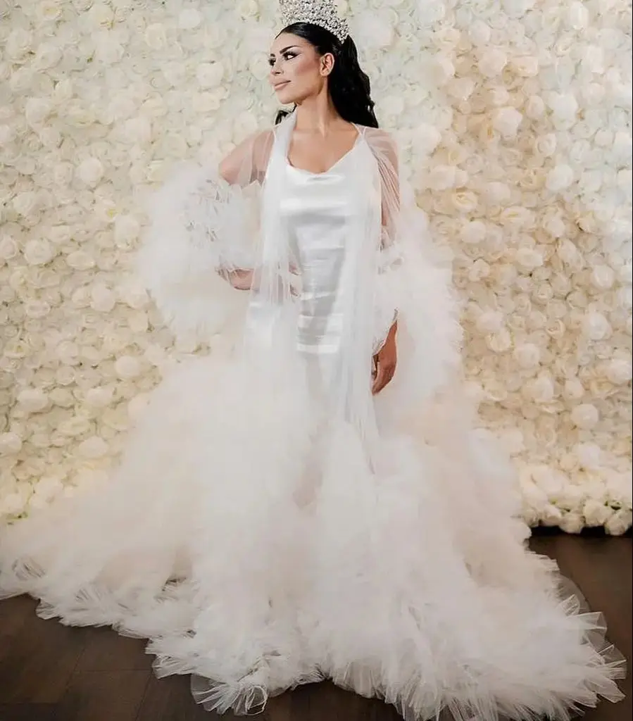 

High Quality White Evening Dresses Tiered Ruffles Wedding Bridal Lingerie Nightgowns Sexy Long Sleeves Bridal Boudoir Robes