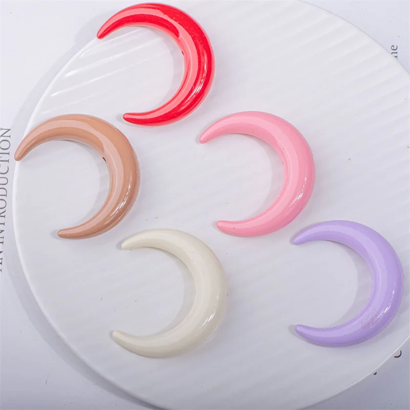 

Wholesale 40pcs/lot color print cartoon moon shape acrylic beads diy jewelry garment/pen decoration accessory