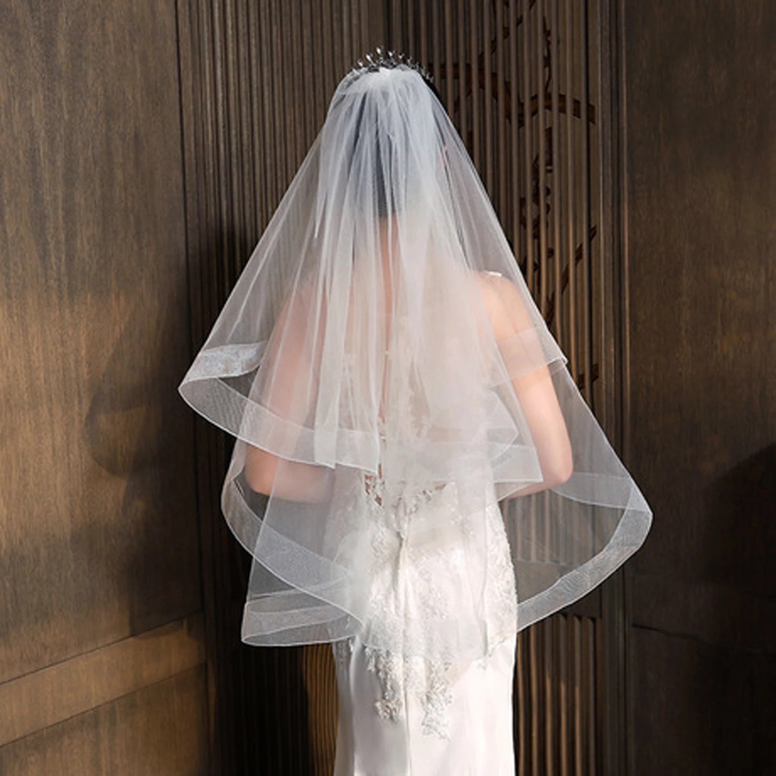 

V69 2 Layer Bridal Veil with Comb Short Drop Wedding Veils for Bride Rigid Organza Edge Hips First Communion Girl Accessories