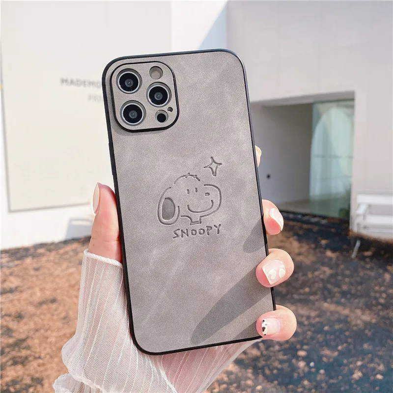 thumbnail image 1 of Funda de teléfono con relieve de Snoopy Charlie Brown para iPhone 11 12 13 14 15 16 Pro Max Plus para iPhone 16pro/15pro/14pro Funda de cuero, 1 of 4