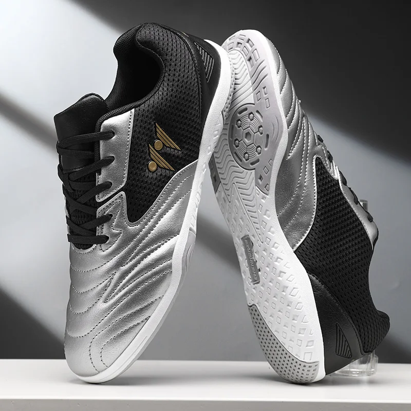 Men Soccer Shoes Grass High-top Futsal Sneakers Football Boots Non-Slip Match Indoor Outdoor