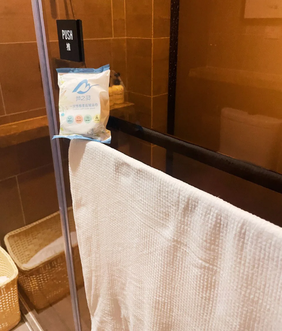 70x140cn Disposable Bath Towel Compressed Towel Travel Quick-Drying Shower Washable Cloth disposable bath towel