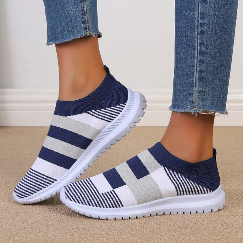 Zapatillas de deporte de punto a rayas para Mujer, zapatos planos cómodos, suaves, antideslizantes, mezcla de colores