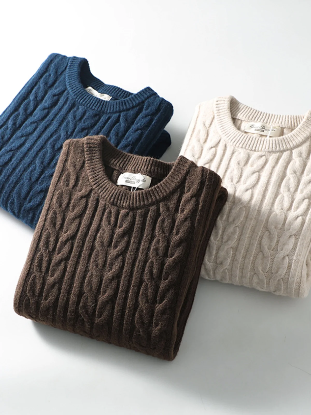 Retro Feel Knitted Sweater Men's Faionable round Ne Twist Knit Warm Comfortable Long Sve Winter Casual Youth Top