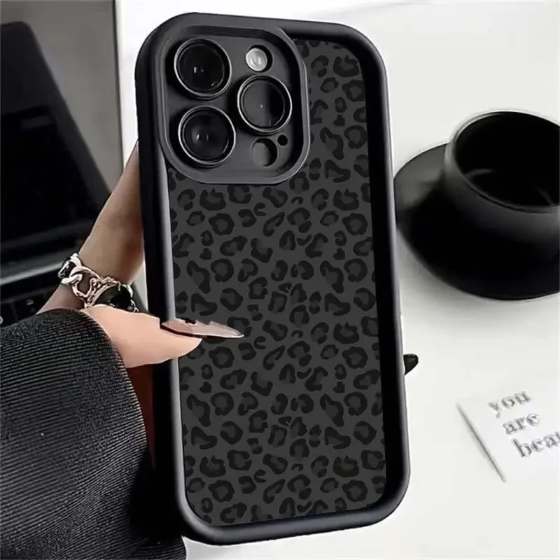 Chic Retro Black Leopard Phone Case Cover