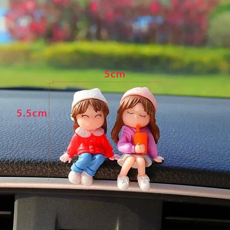 귀여운 커플 장식 자동차 센터 콘솔 장식, 다키아 먼지털이 조거 로지 로고, 산데로 용수철 계단길
