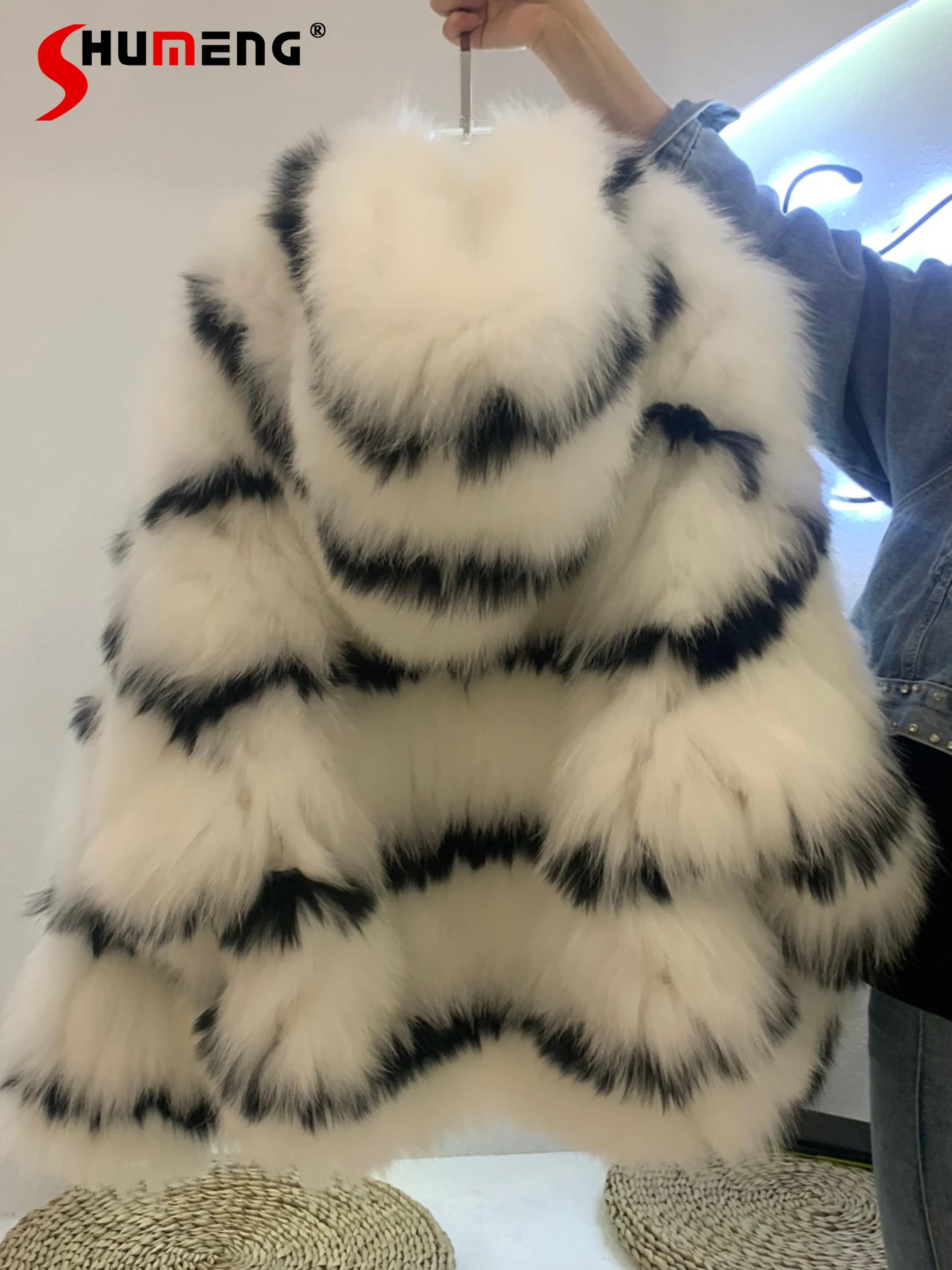 Fashion 2023 Winter New Fox Fur Young Coats Women's Hooded Fur Long Sleeve Contrast Color Round Neck Pocket Zipper Coat