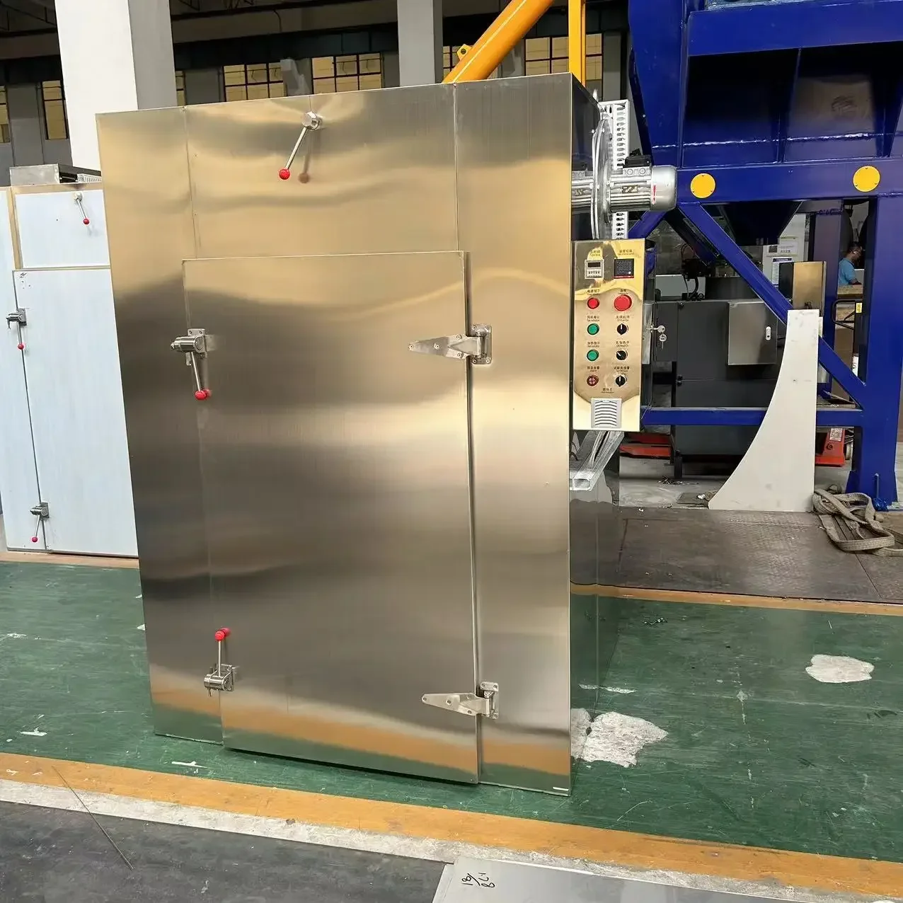 Commercial Microwave Oven 2