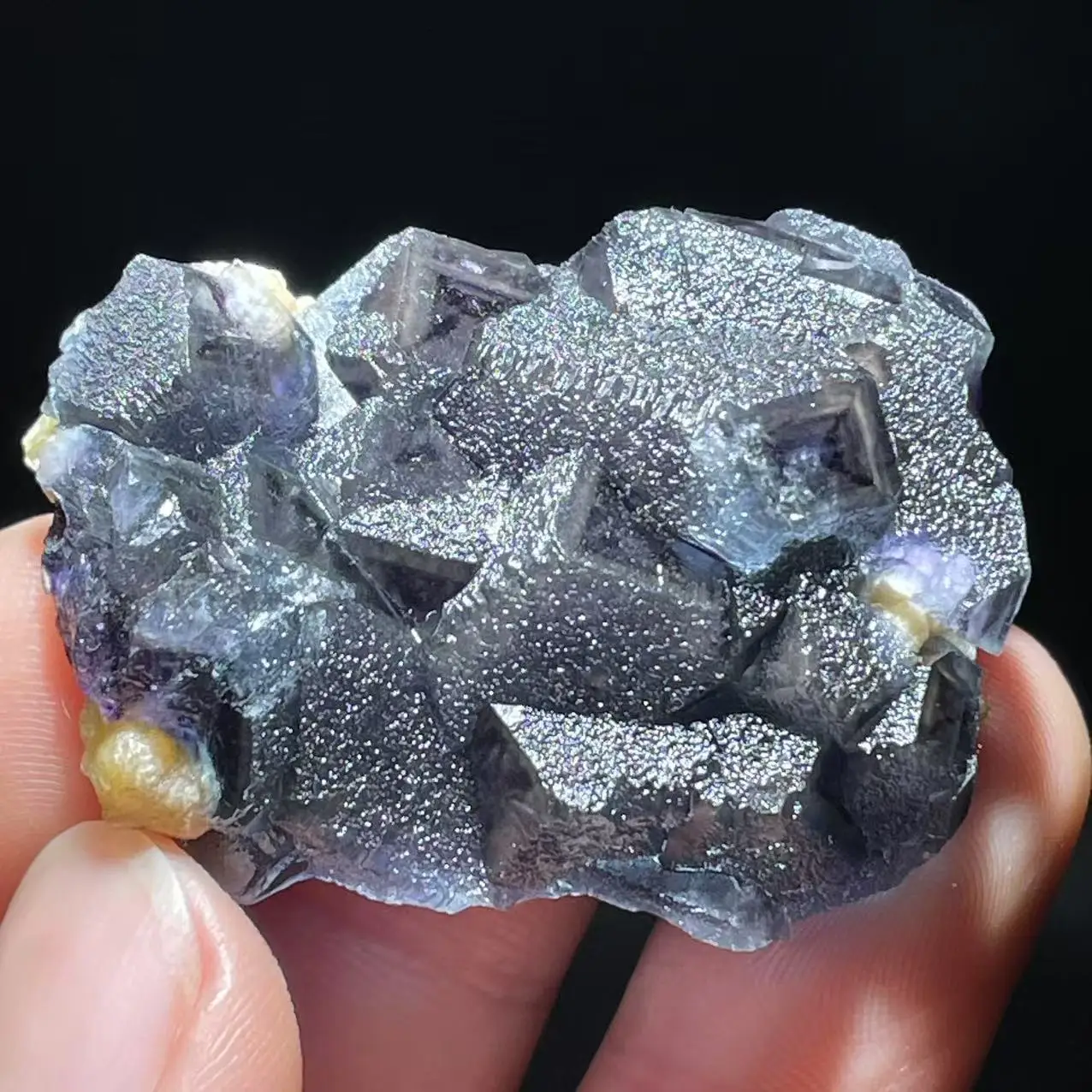 New 100% natural fluorite and muscovite mineral specimens for home decoration from Mongolia 2