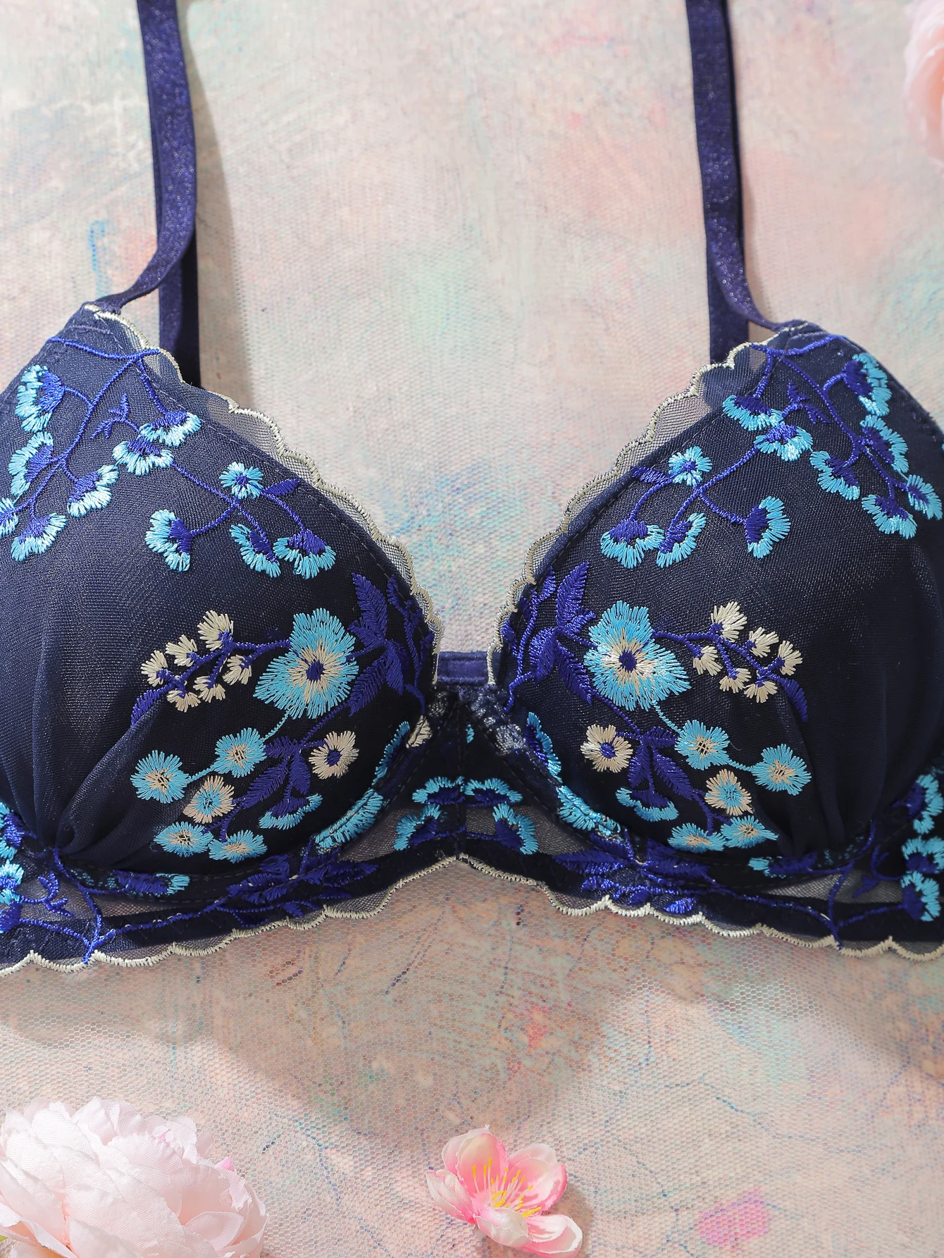 1Pcs Everyday Thin Cup Women's Bra Soft Knitted Push-Up Bra Floral Embroidery Spliced Breathable Lace Underwire Bra for Women 5
